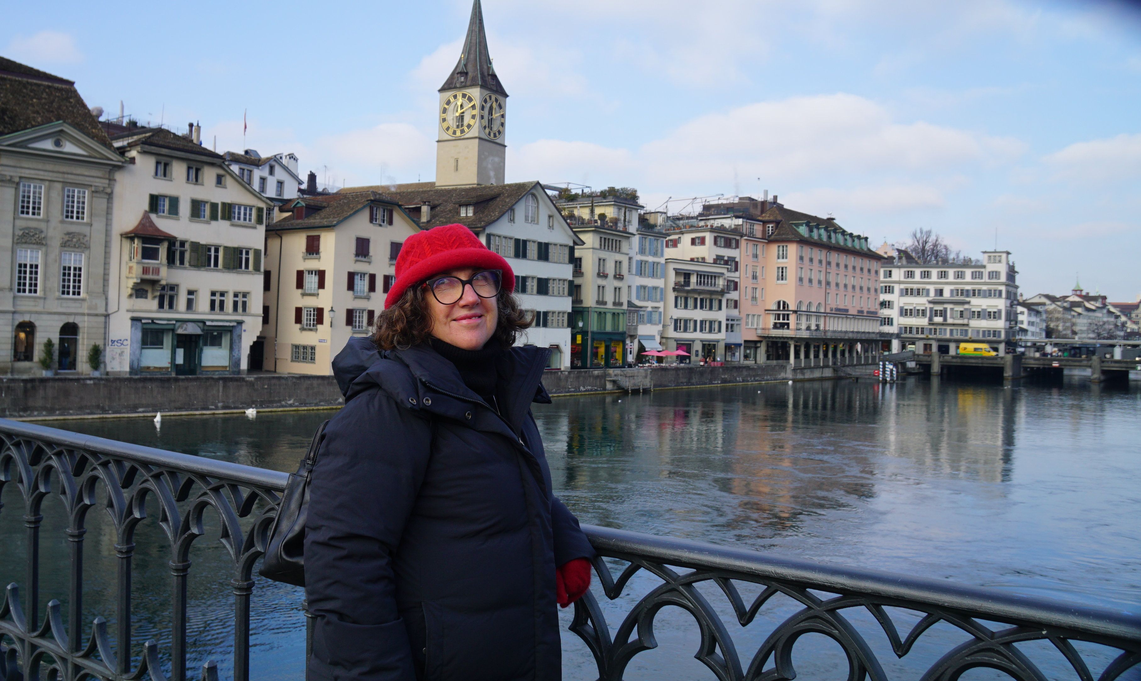 Sandra on the Münsterbrücke on our first day in Zurich