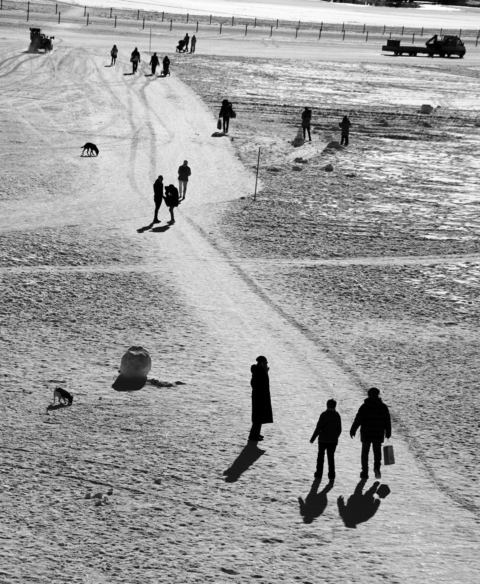 The flat frozen lake was a big attraction for those of us who care little for the perils of the mountains.
